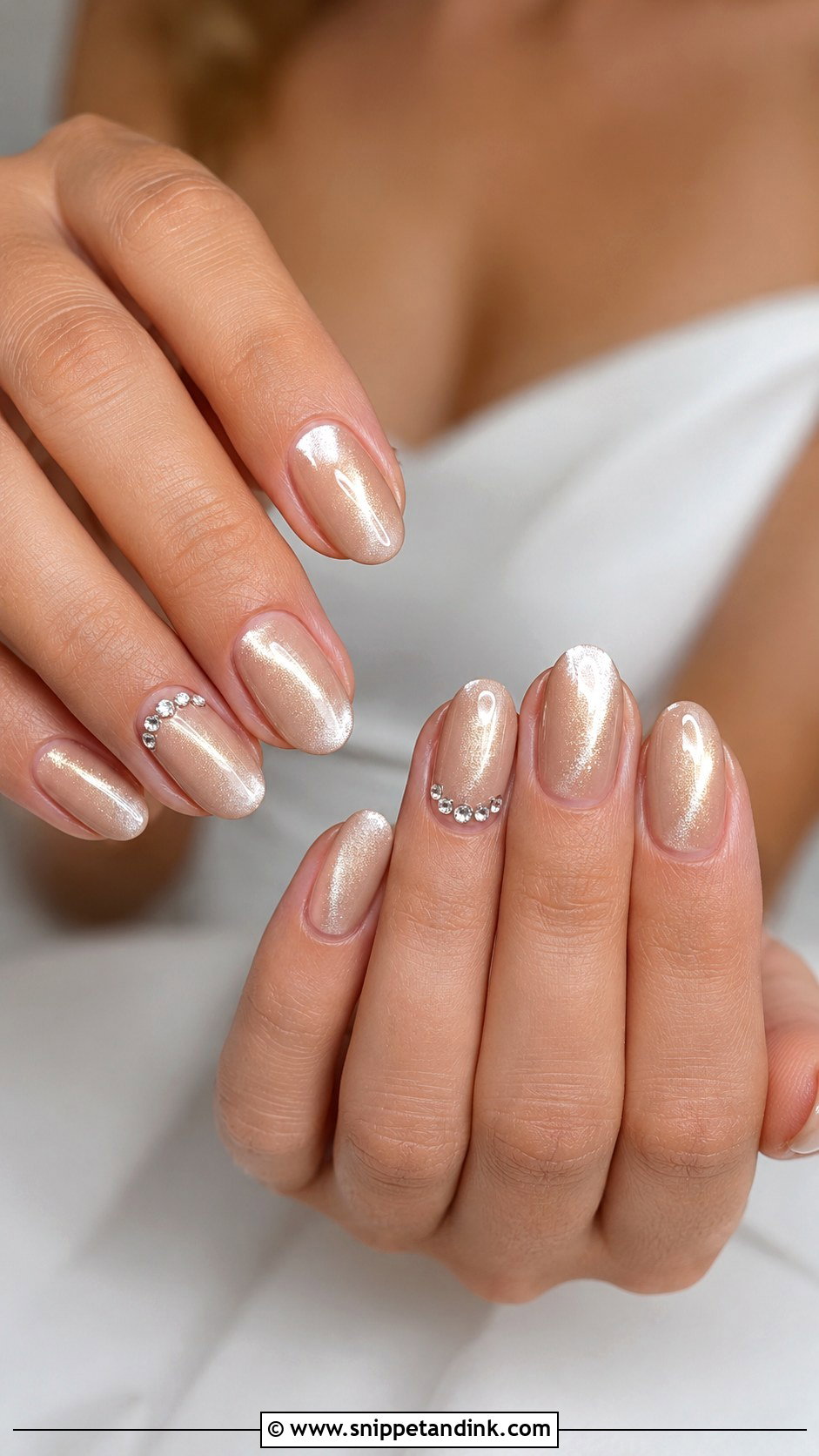 Rhinestone Cat Eye Bridal Wedding Nails - Snippet and Ink - 20 Cat Eye Bridal Wedding Nails