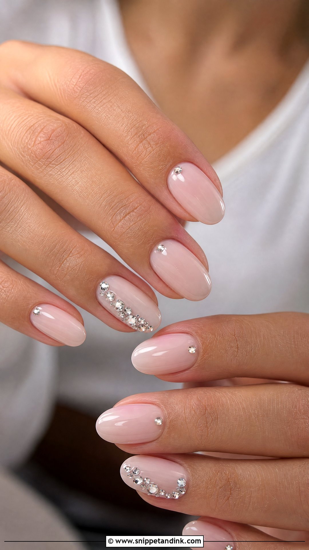Rhinestone Wedding Nails - Snippet and Ink - 35 Wedding Day Nails