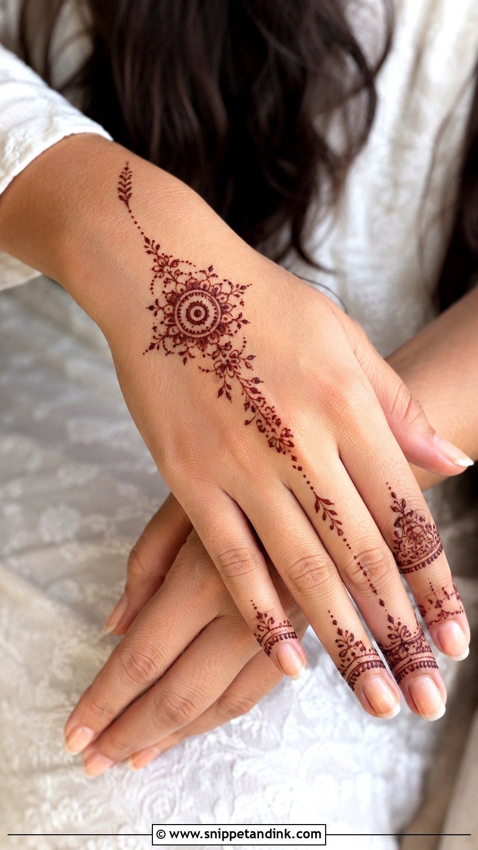 Right Hand Minimal Mehndi Design - Snippet and Ink - 35 Right Hand Mehndi Design Ideas