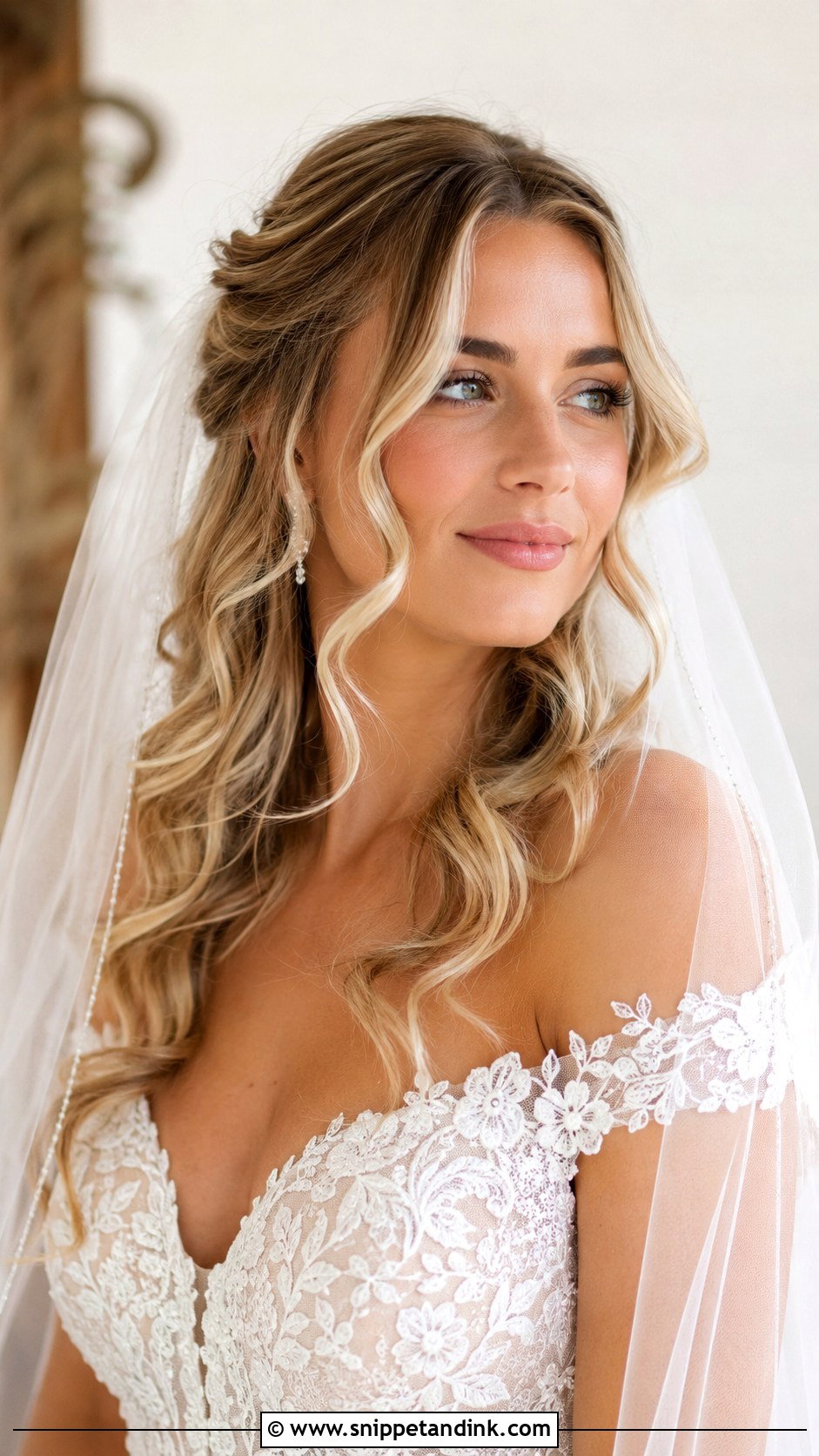 Romantic Loose Curls for Brides - Snippet and Ink - 25 Wedding Hair Inspiration Ideas