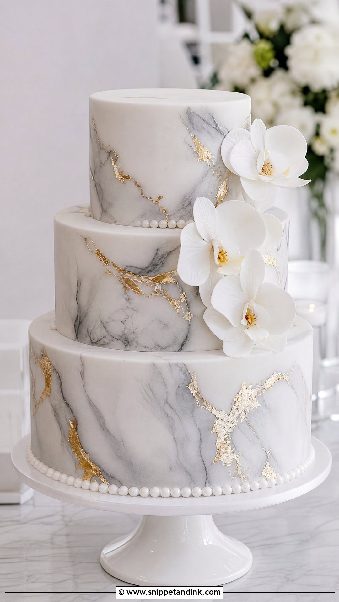 Round Marble Wedding Cake - Snippet and Ink - 30 Circle Cake Ideas for Wedding
