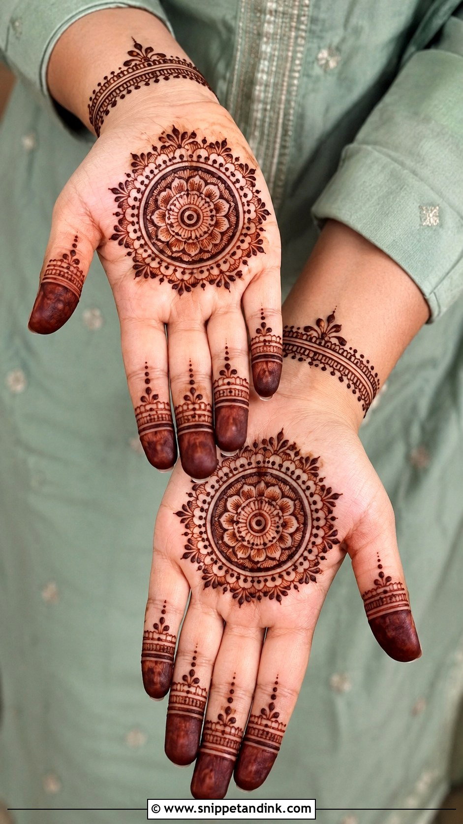 Round Mehndi Design With Dots - Snippet and Ink - 35 Round Mehndi Design Ideas