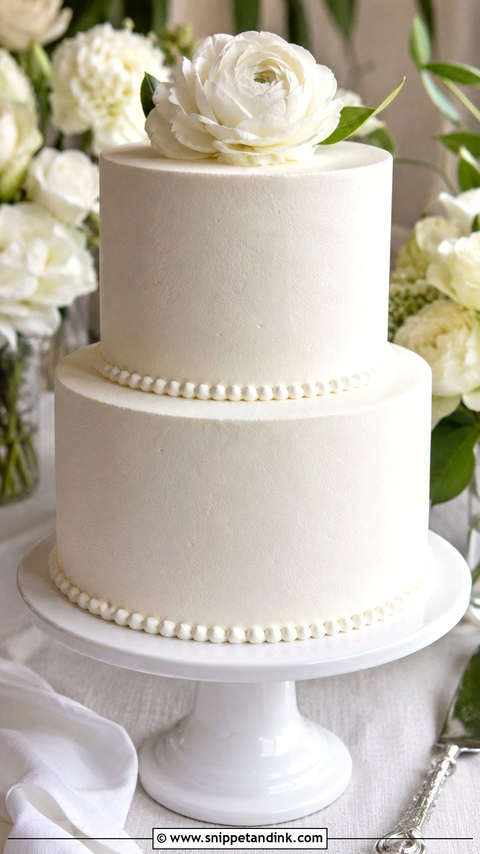 Round White Wedding Cake - Snippet and Ink - 20 Plain White Wedding Cake Ideas