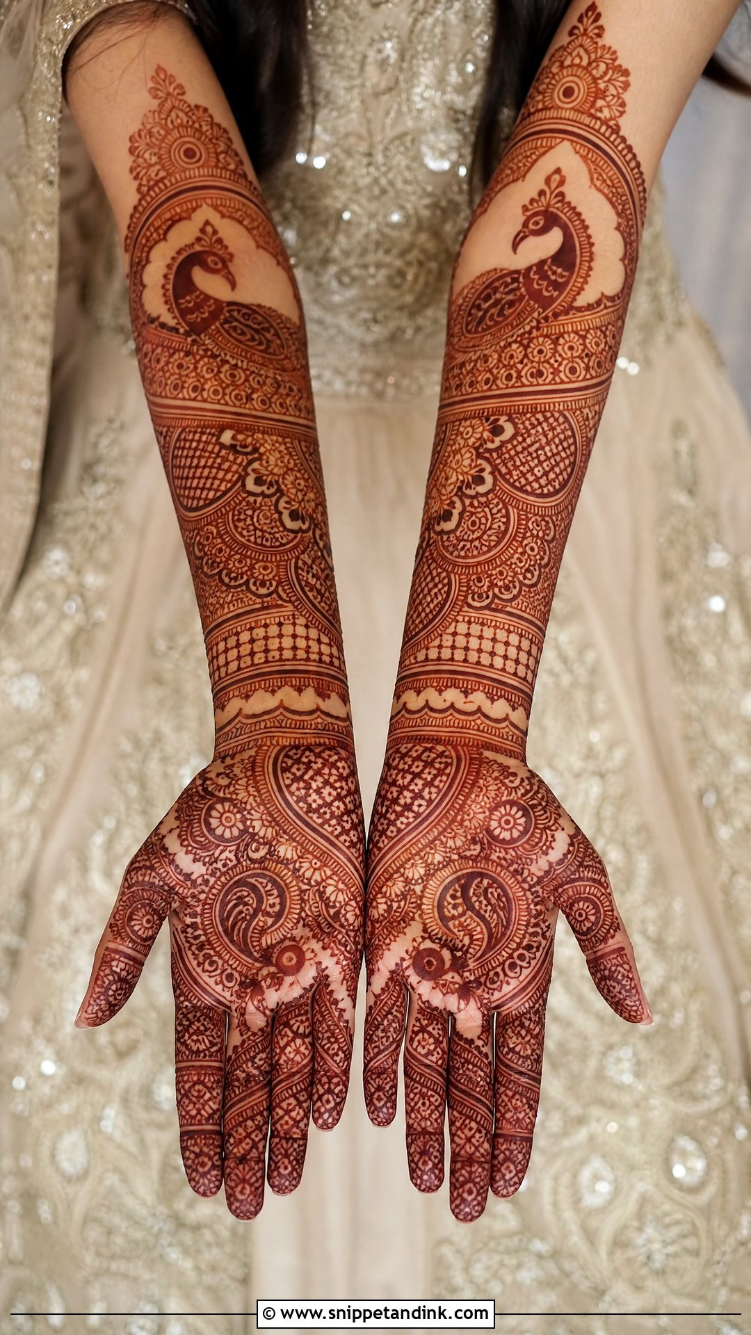 Royal Pakistani Bridal Mehndi - Snippet and Ink - 25 Pakistani Bridal Mehndi Designs
