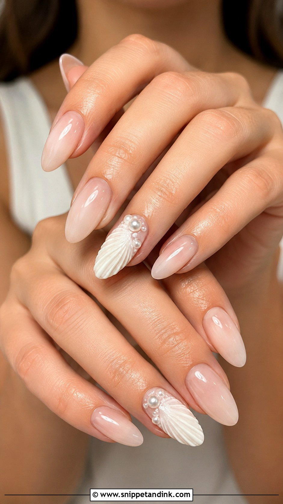 Seashell Accent Beach Wedding Nails - Snippet and Ink - 20 Beach Wedding Nails for Guest