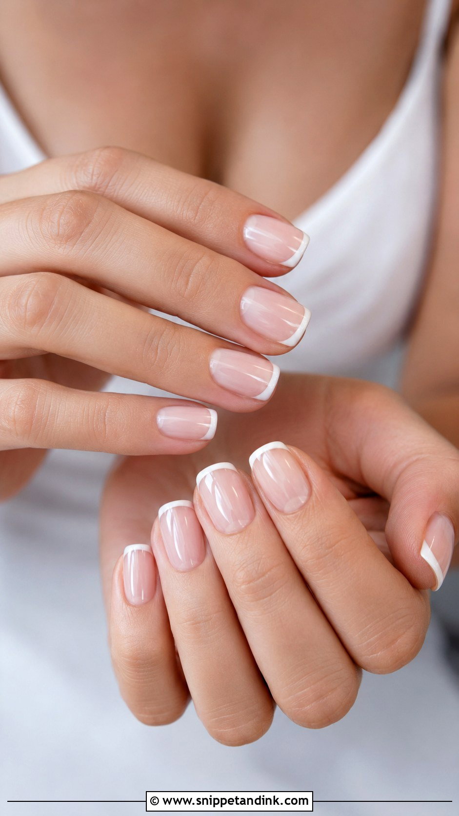 Seashell Accent Beach Wedding Nails - Snippet and Ink - 20 Beach Wedding Nails for Bride