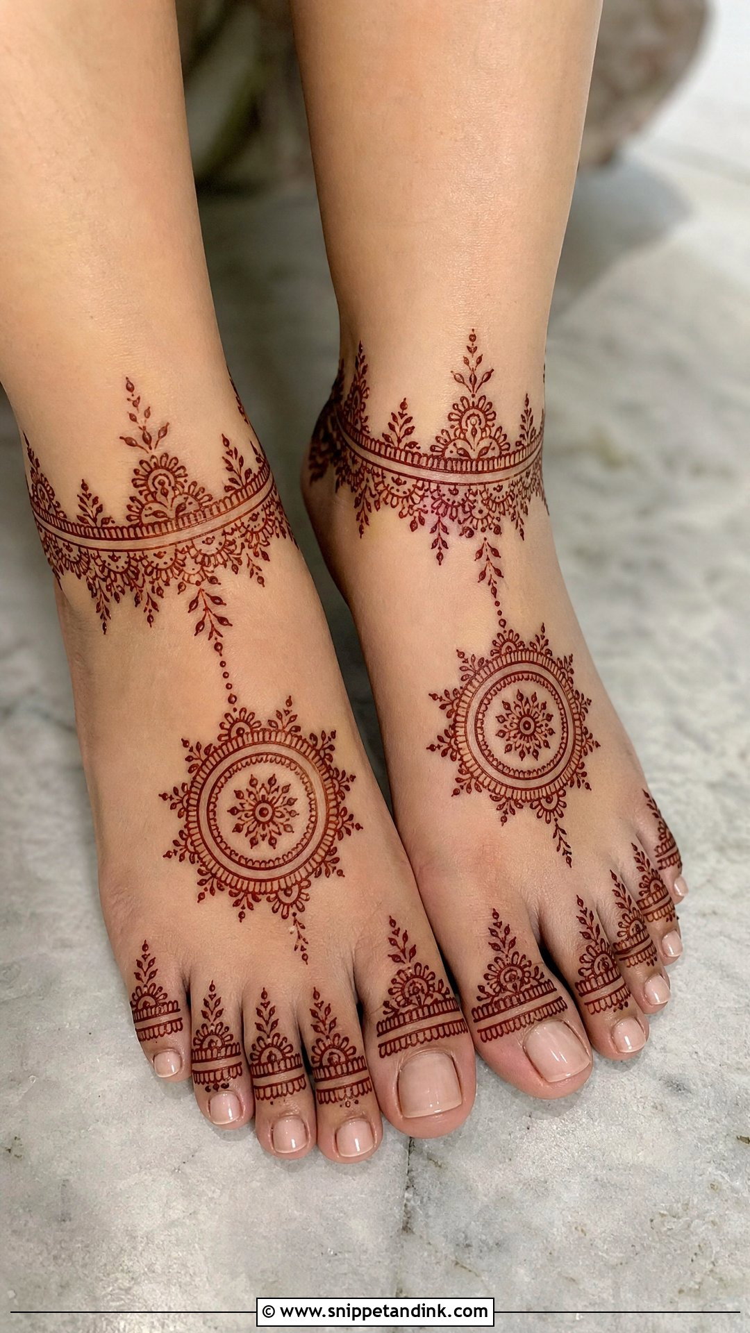 Short Bridal Feet Mehndi Design - Snippet and Ink - 20 Short Bridal Mehndi Designs