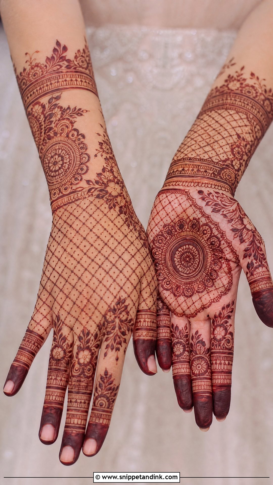 Short Bridal Jaali Mehndi Design - Snippet and Ink - 20 Short Bridal Mehndi Designs