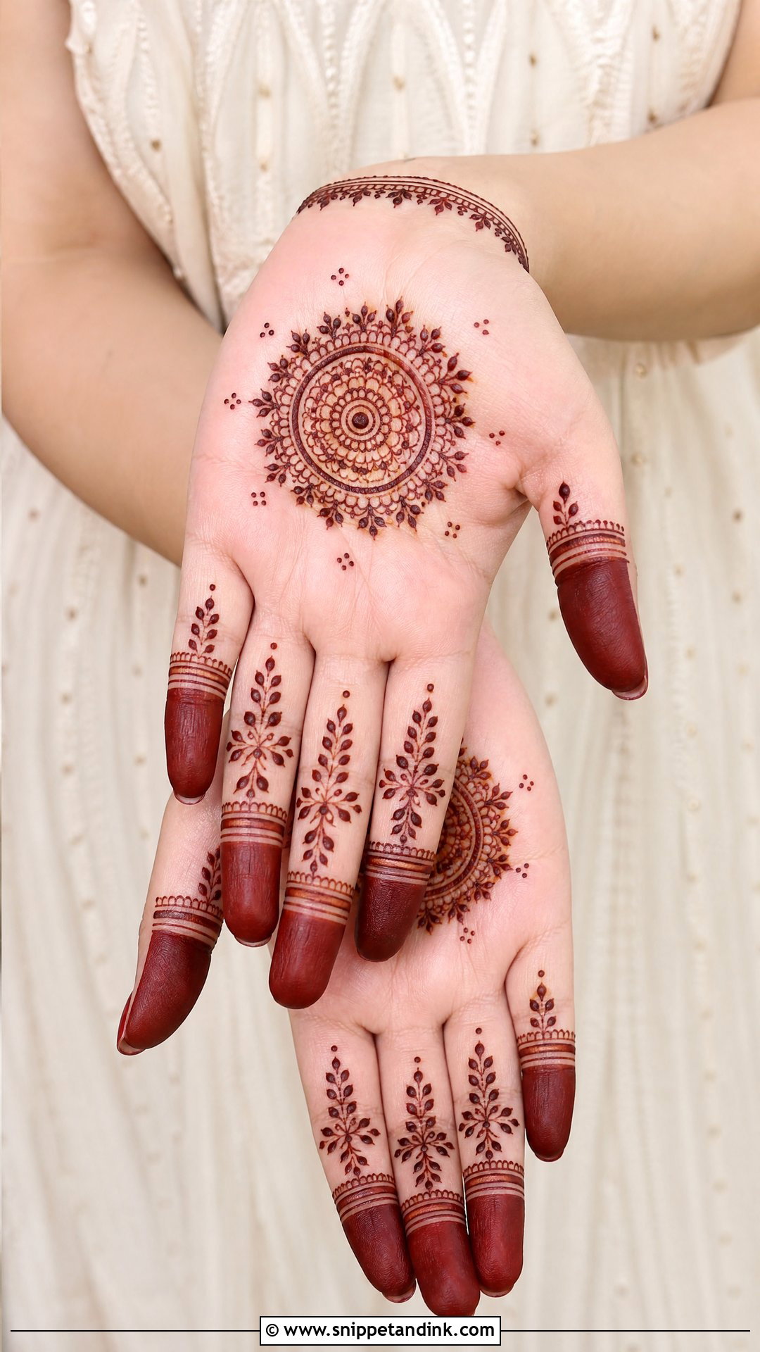 Short Front Hand Mehndi Design - Snippet and Ink - 35 Short Mehndi Design Ideas