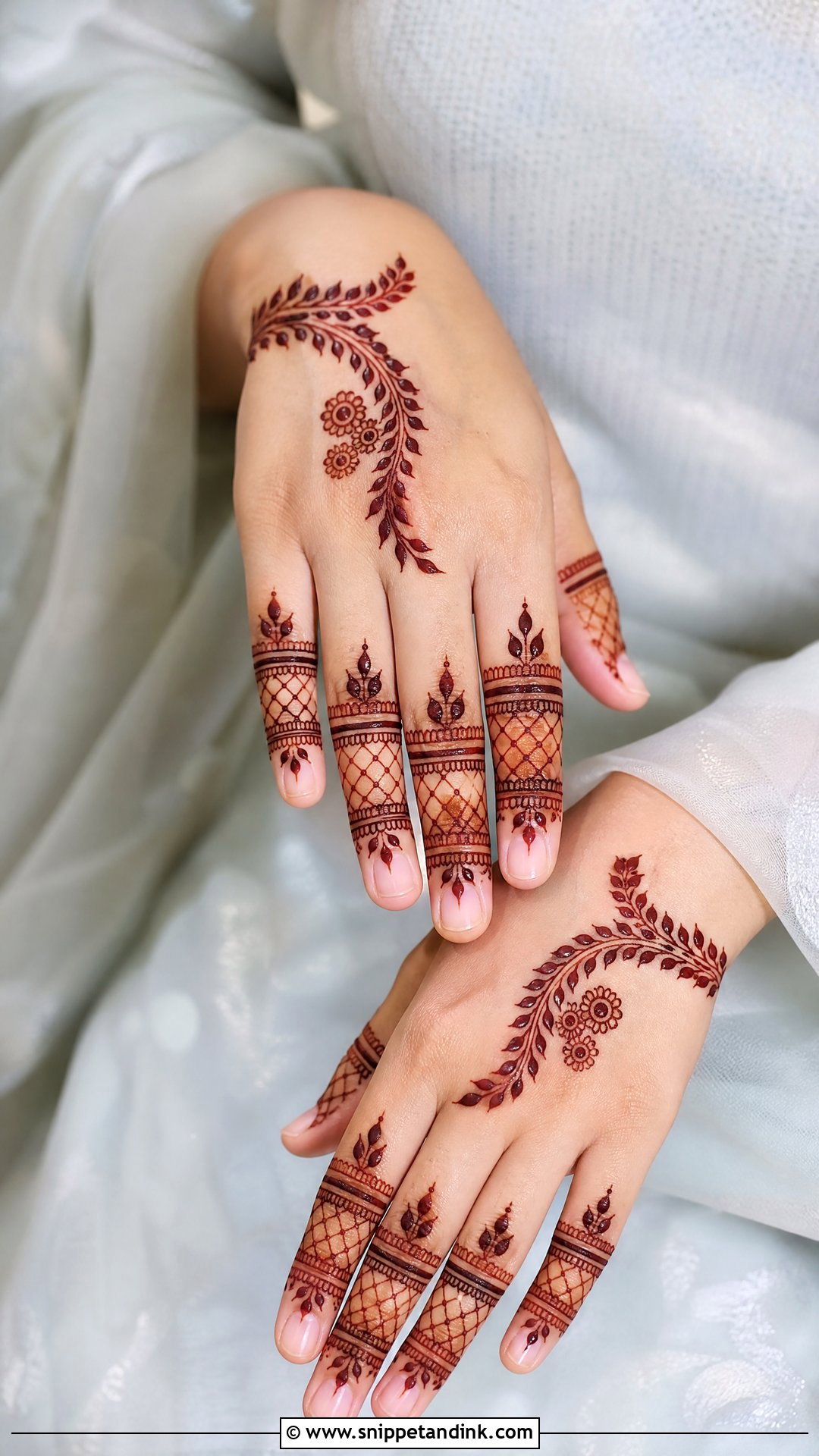 Short Full Finger Mehndi Design - Snippet and Ink - 30 Short Mehndi Designs