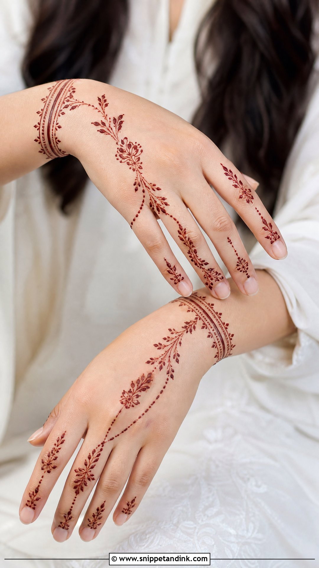Short Stylish Mehndi Design - Snippet and Ink - 35 Short Mehndi Design Ideas