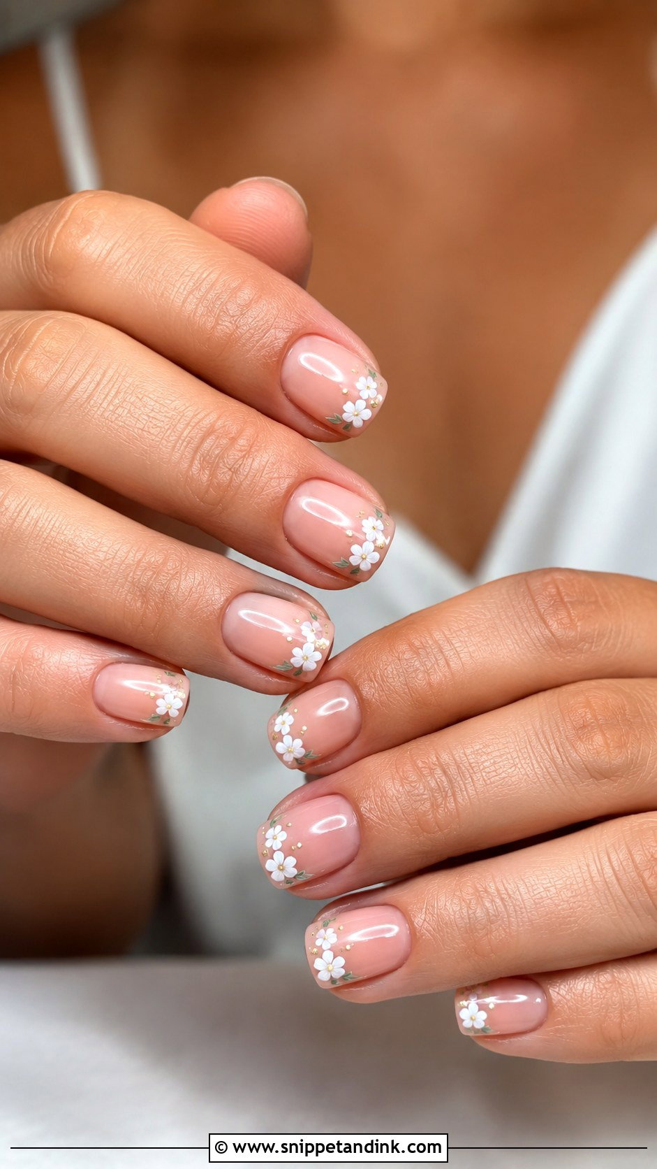 Short Wedding Nails With Flowers - Snippet and Ink - 20 Wedding Nails with Flowers