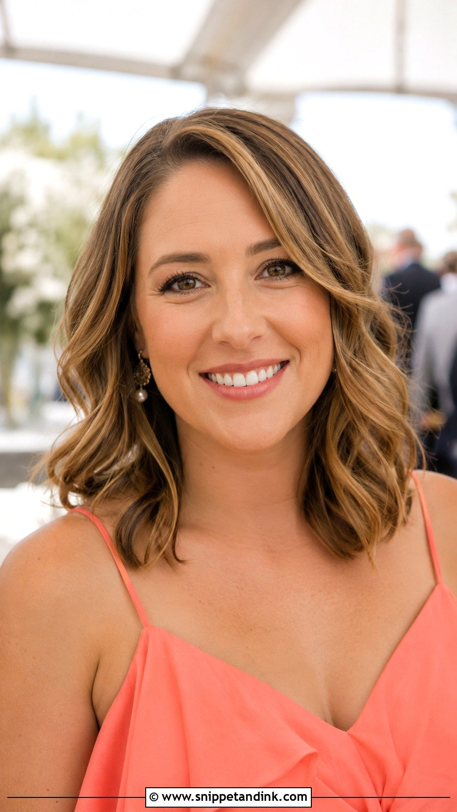Shoulder Length Wavy Hair For Wedding Guest - Snippet and Ink - 15 Wavy Hair for Wedding Guest Ideas
