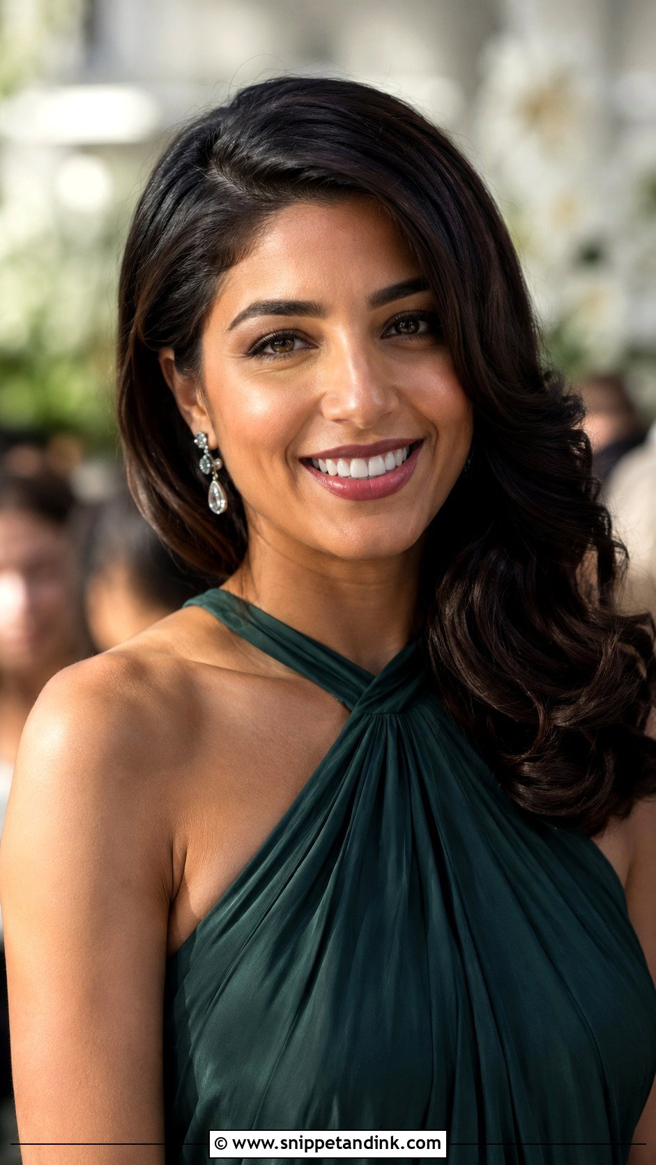 Shoulder Length Wedding Guest Side Swept Hair - Snippet and Ink - 15 Shoulder Length Hairstyles for Wedding Guest