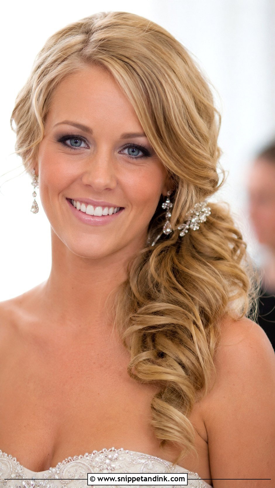 Side Swept Curls - Snippet and Ink - 30 Hairstyle for Engagement Ideas