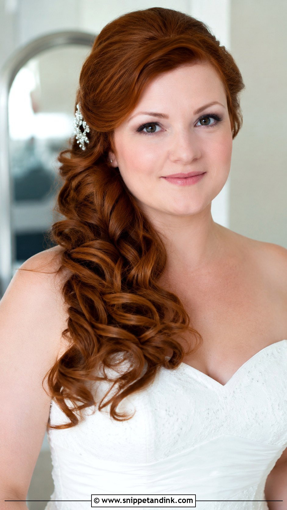Side Swept Curls for Round Face Brides - Snippet and Ink - 25 Wedding Hair for Round Face Ideas