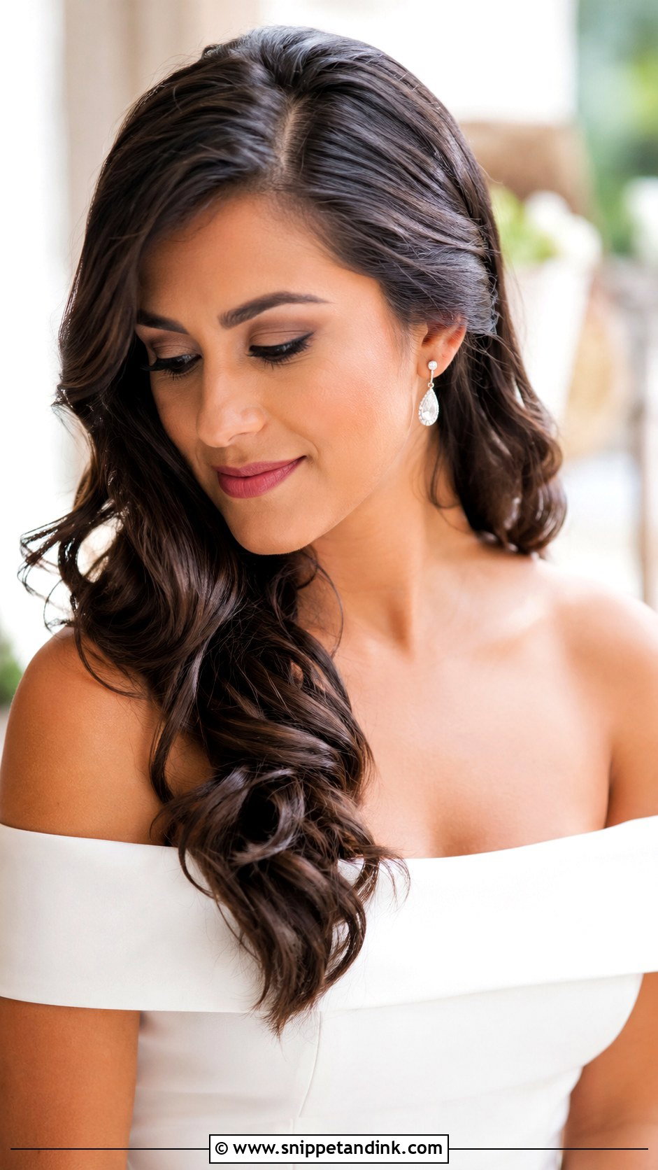 Side Swept Hairstyle - Snippet and Ink - 25 Simple Engagement Hairstyles