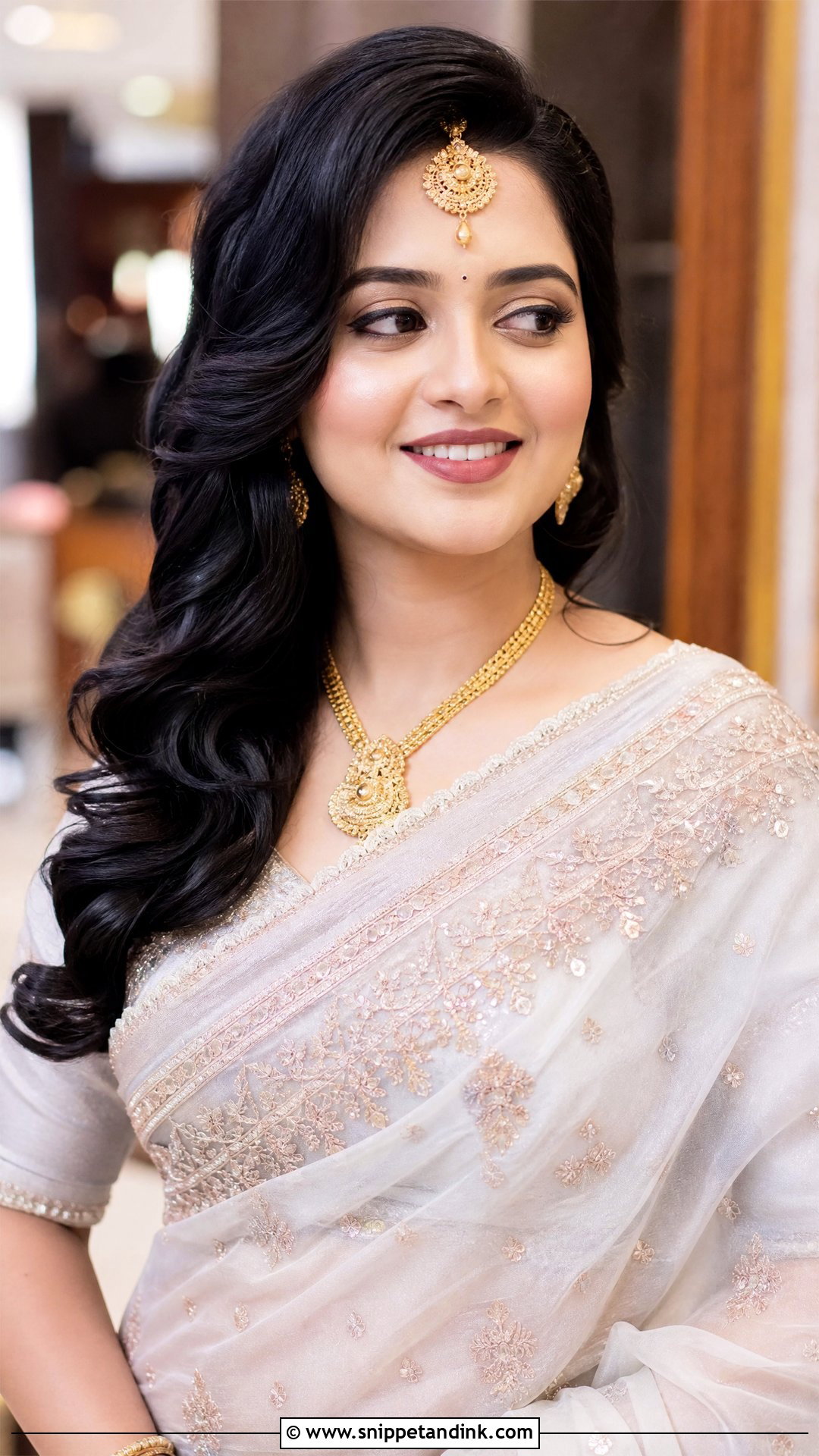 Side Swept Waves With Maang Tikka - Snippet and Ink - 20 Bengali Bridal Hairstyle Ideas