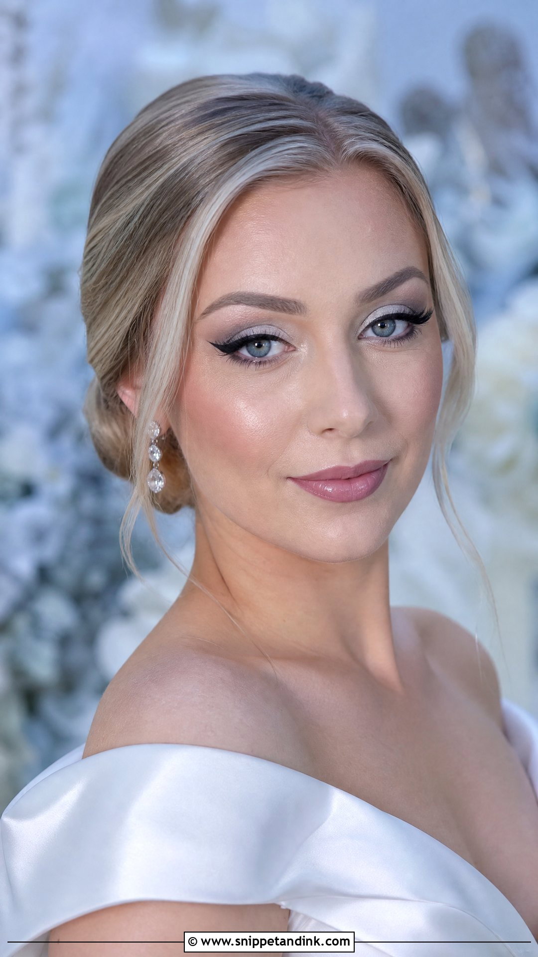 Silver Cat Eye Wedding Makeup - Snippet and Ink - 20 Cat Eye Wedding Makeup Ideas