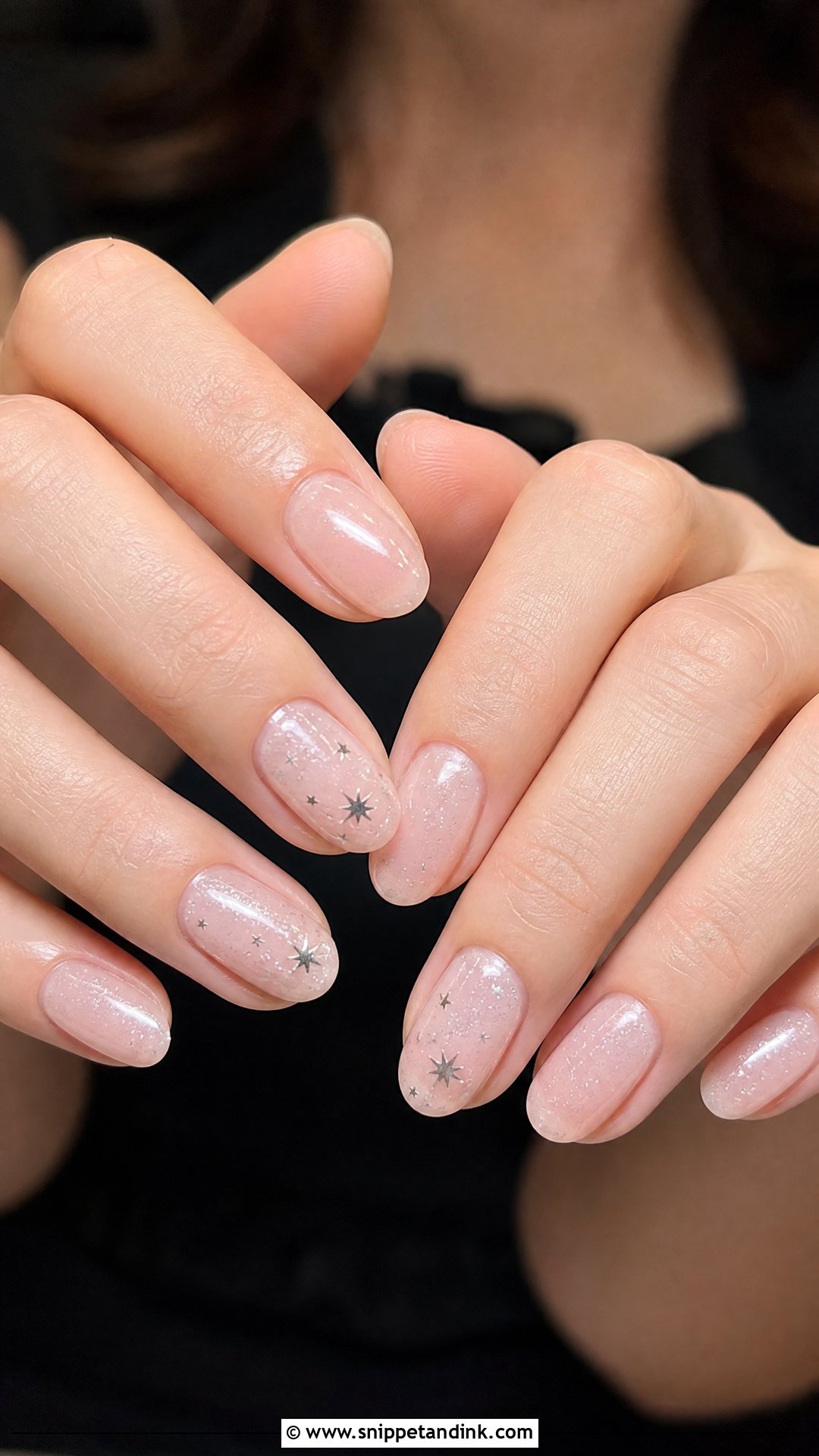 Silver Star Engagement Nails - Snippet and Ink - 25 Fun Engagement Nails