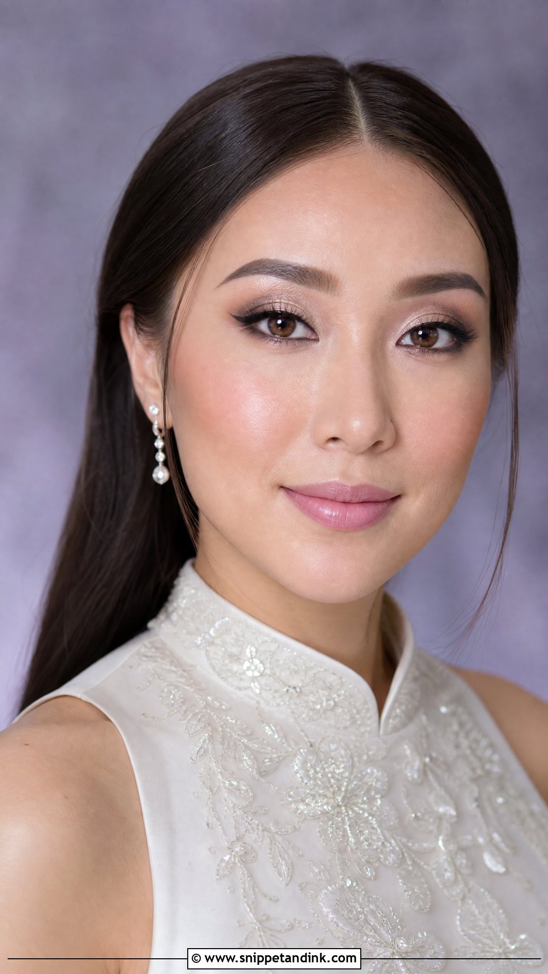 Silver Taupe Bridal Makeup For Hazel Eyes - Snippet and Ink - 25 Bridal Makeup for Hazel Eyes