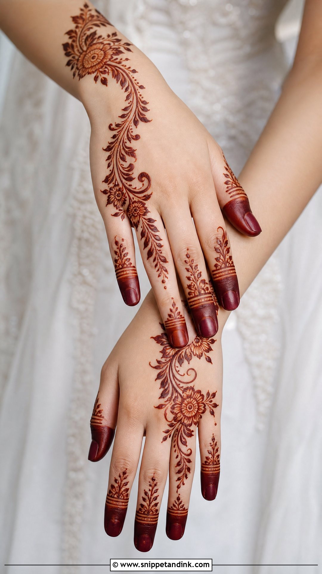 Simple Arabic Bridal Mehndi Design - Snippet and Ink - 20 New Simple Bridal Mehndi Designs