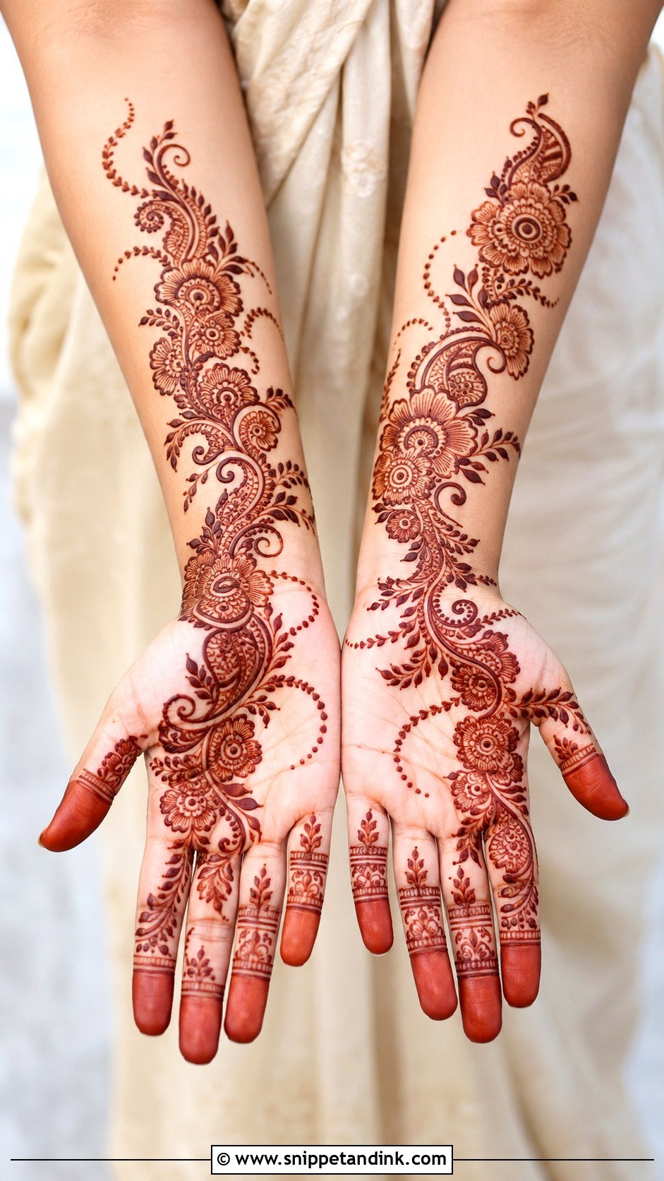 Simple Arabic Floral Front Hand Mehndi Design - Snippet and Ink - 35 Simple Arabic Front Hand Mehndi Designs