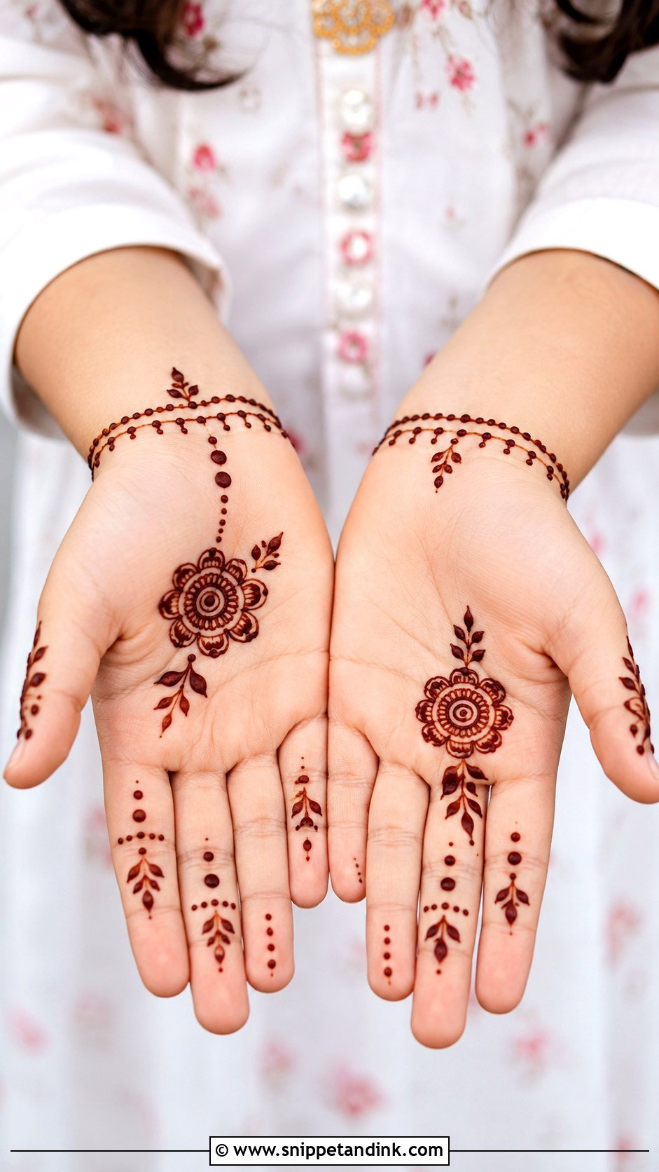 Simple Arabic Kids Front Hand Mehndi Design - Snippet and Ink - 35 Simple Arabic Front Hand Mehndi Designs