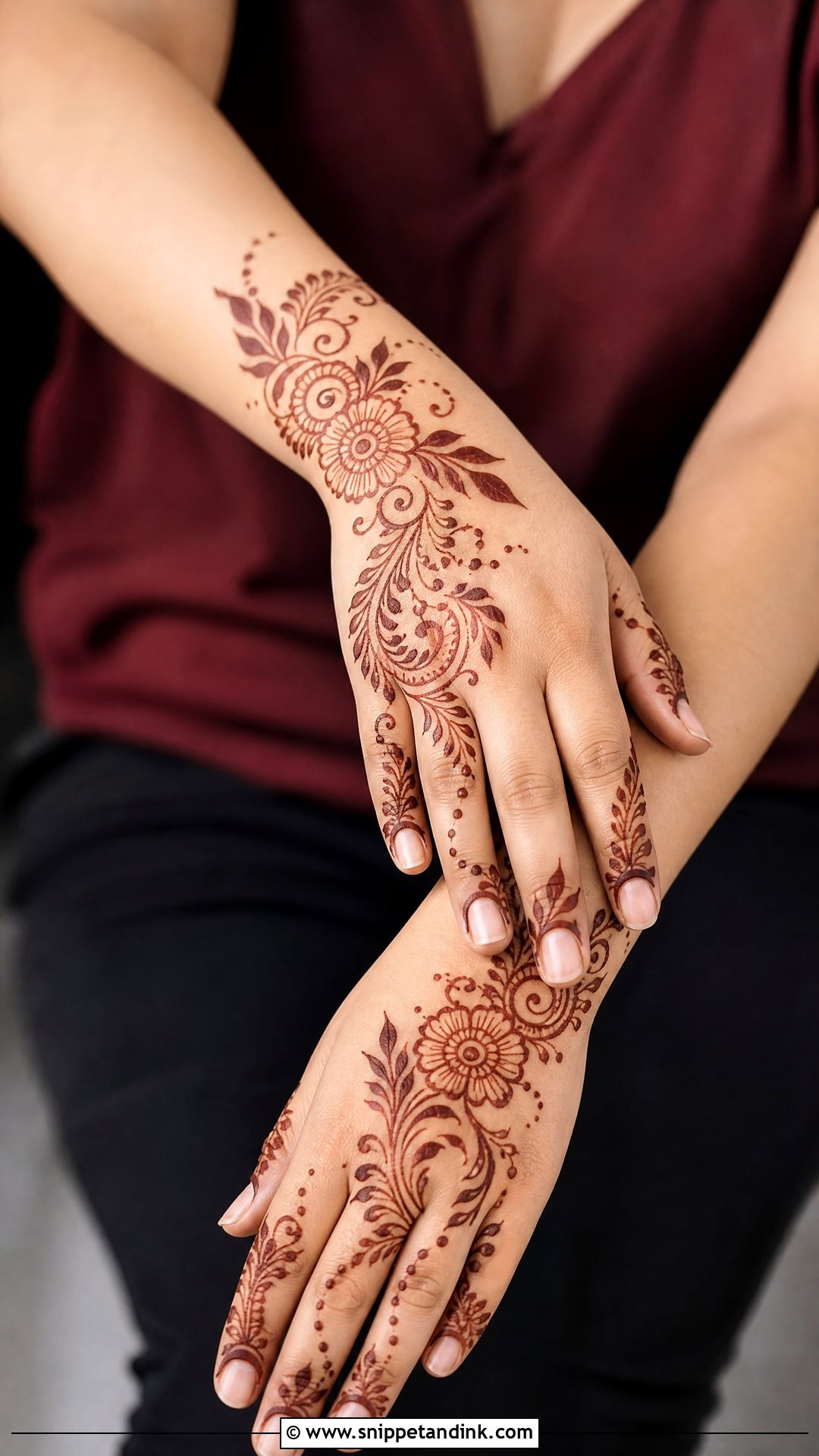 Simple Arabic Mehndi Design - Snippet and Ink - 30 Simple Beautiful Mehndi Designs