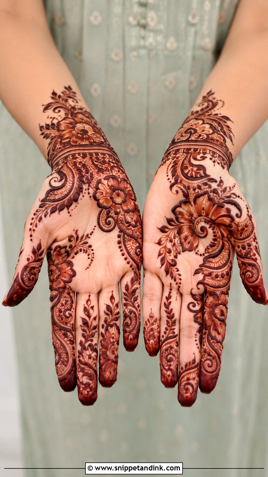 Simple Arabic Shaded Front Hand Mehndi Design - Snippet and Ink - 35 Simple Arabic Front Hand Mehndi Designs