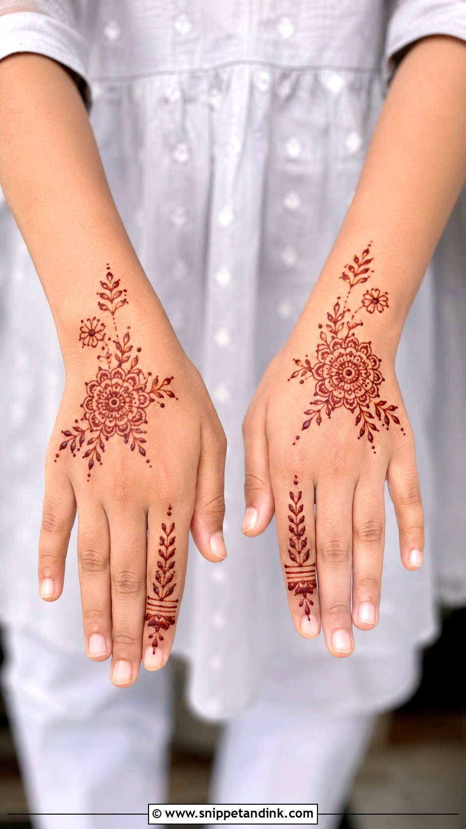 Simple Backhand Mehndi Design For Kids - Snippet and Ink - 35 Simple Backhand Mehndi Designs