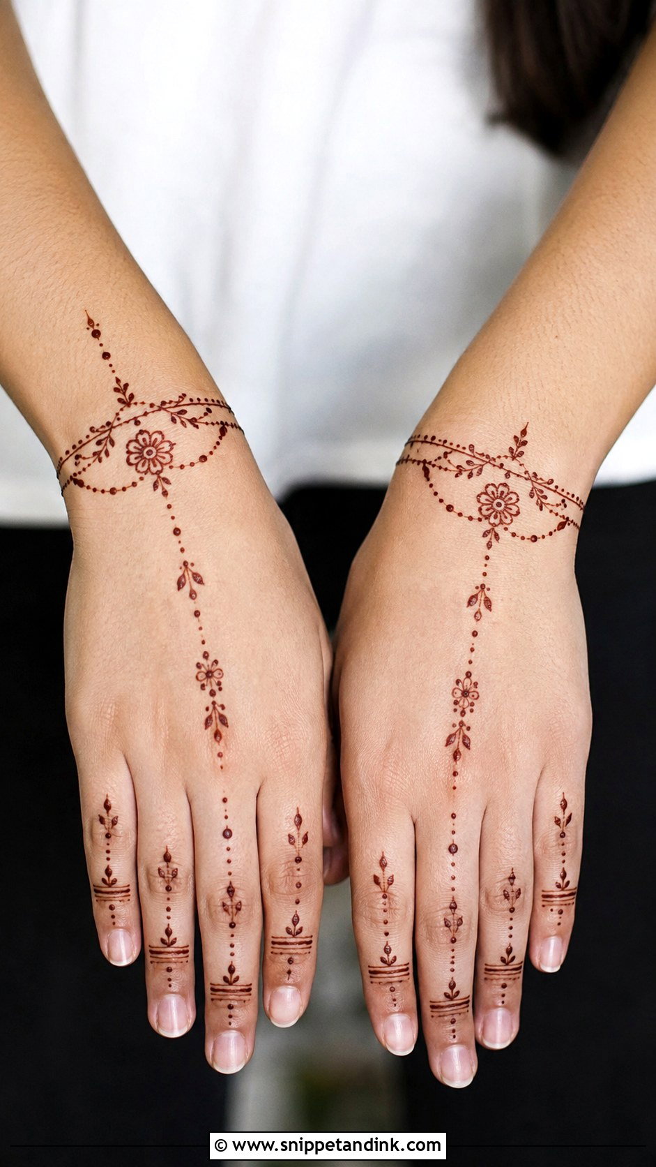 Simple Backhand Mehndi Design With Dots - Snippet and Ink - 35 Simple Backhand Mehndi Designs
