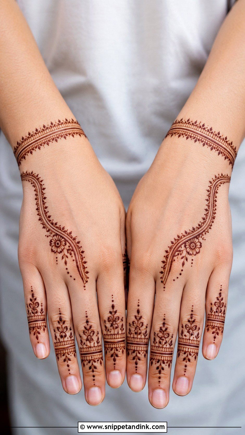Simple Backhand Mehndi Design With Lines - Snippet and Ink - 35 Simple Backhand Mehndi Designs