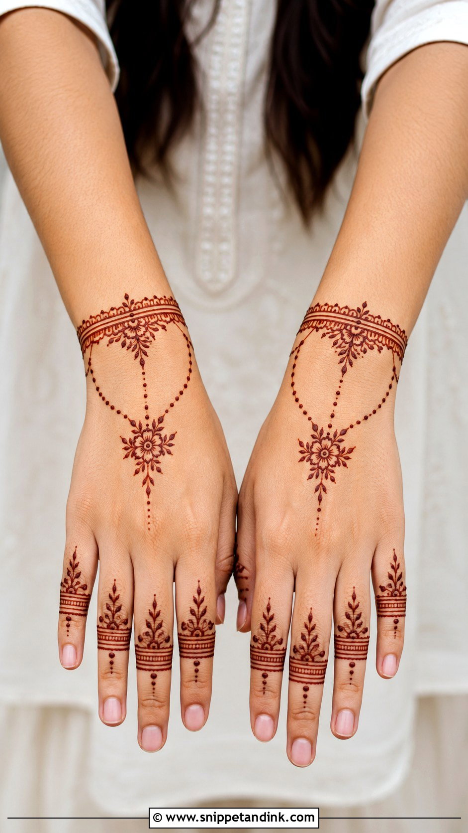 Simple Bracelet Mehndi Design - Snippet and Ink - 35 Latest Simple Mehndi Designs