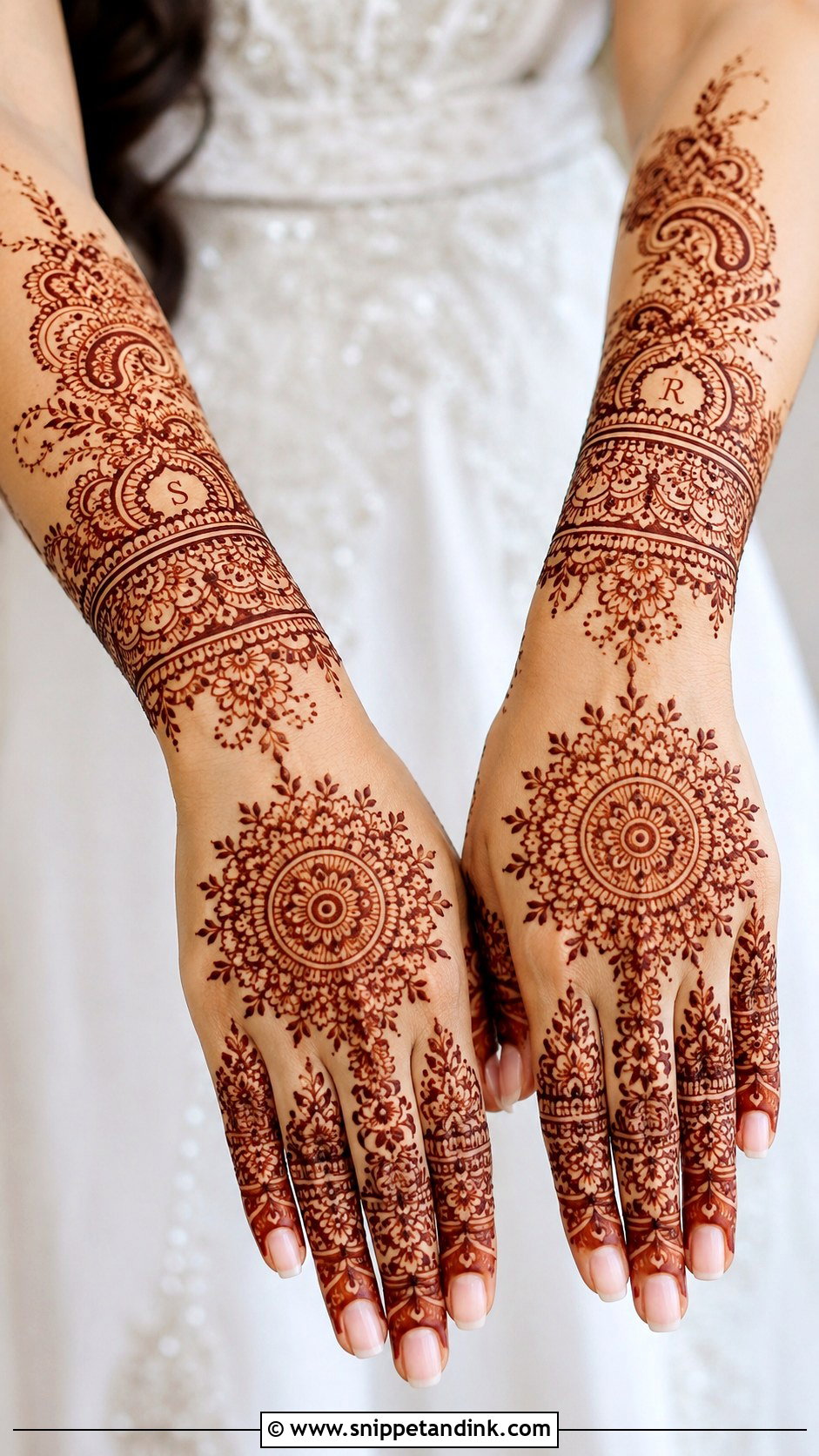 Simple Bridal Back Hand Mehndi Design - Snippet and Ink - 35 Simple Unique Back Hand Mehndi Designs