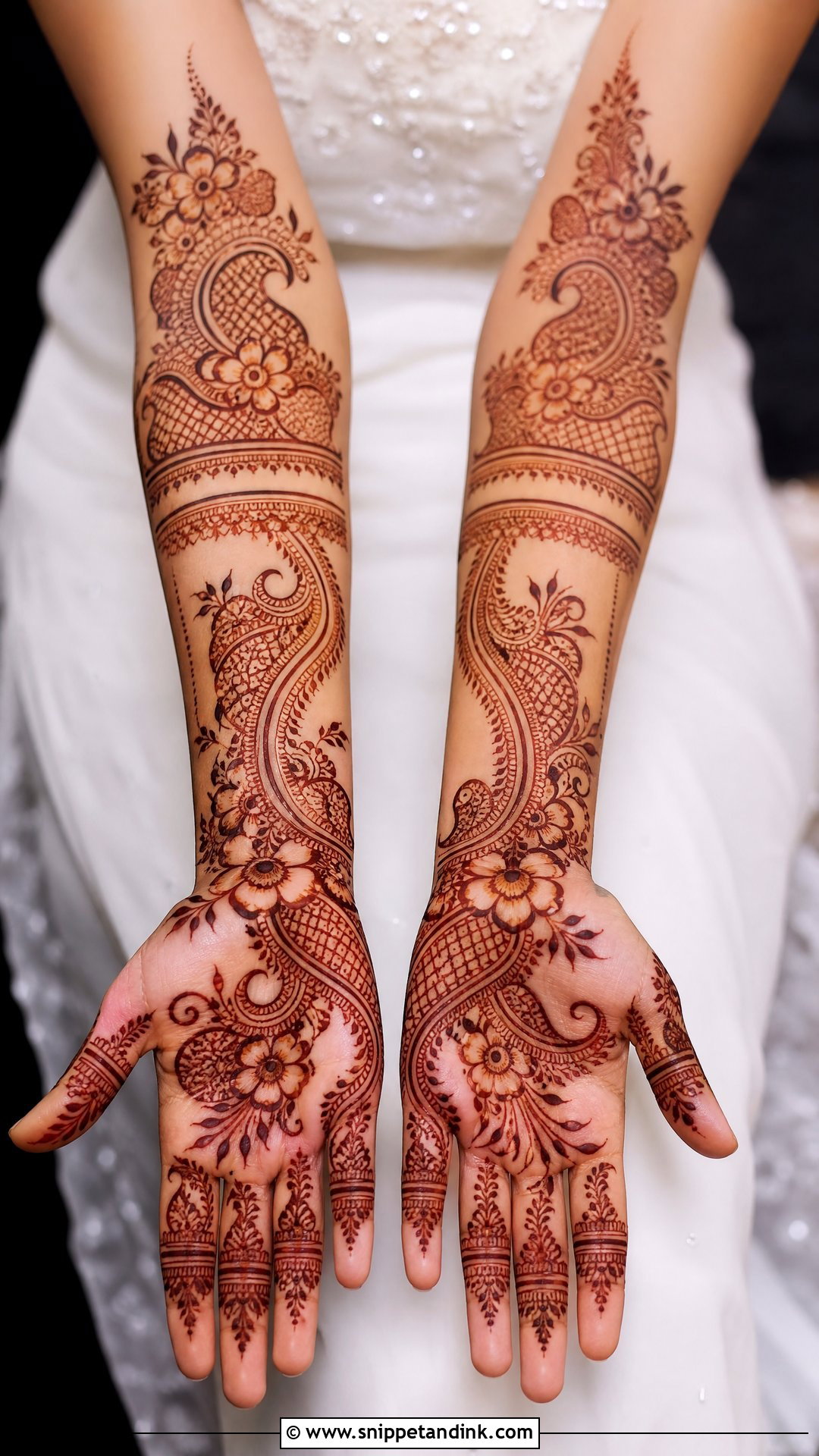 Simple Bridal Mehndi Design For Long Hands - Snippet and Ink - 30 Simple Bridal Mehndi Designs