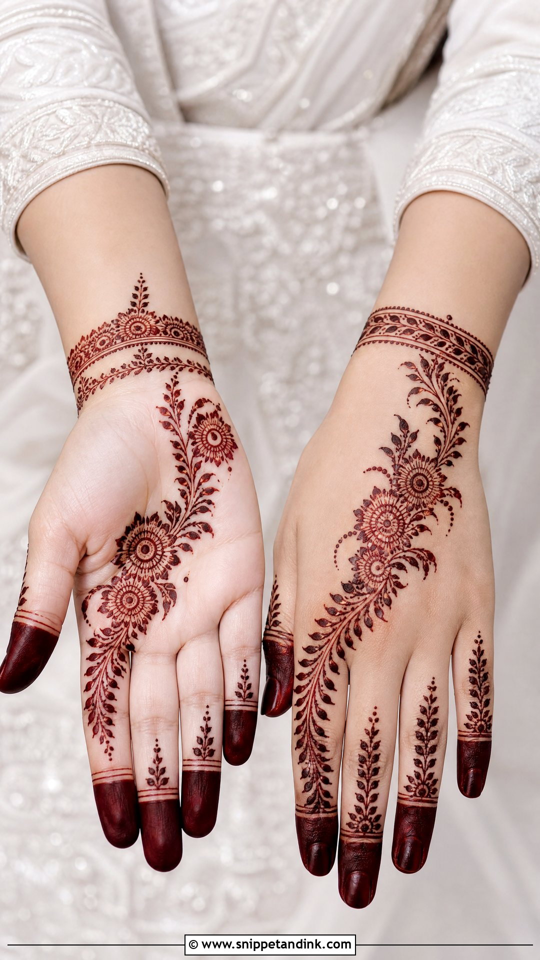 Simple Bridal Mehndi Design For Nikkah - Snippet and Ink - 20 Simple Mehindi Bridal Designs