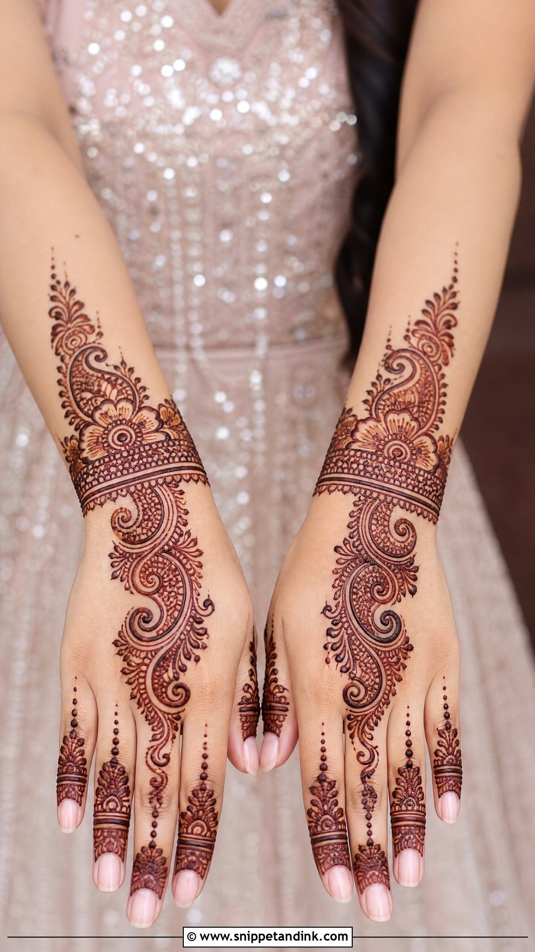 Simple Bridal Mehndi Design For Sangeet - Snippet and Ink - 30 Simple Bridal Mehndi Designs