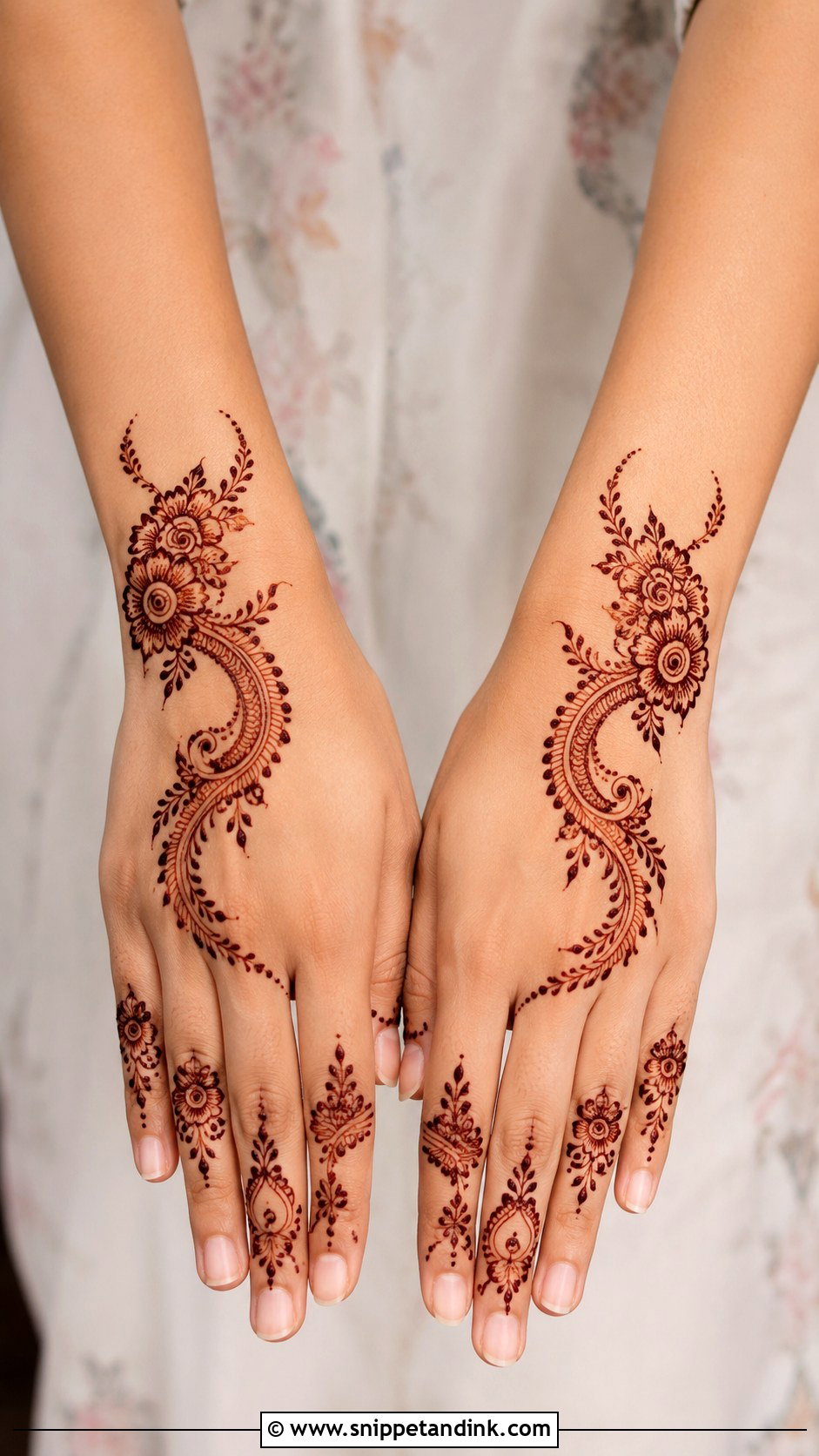 Simple Eid Mehndi Design - Snippet and Ink - 35 Simple Aesthetic Mehndi Designs