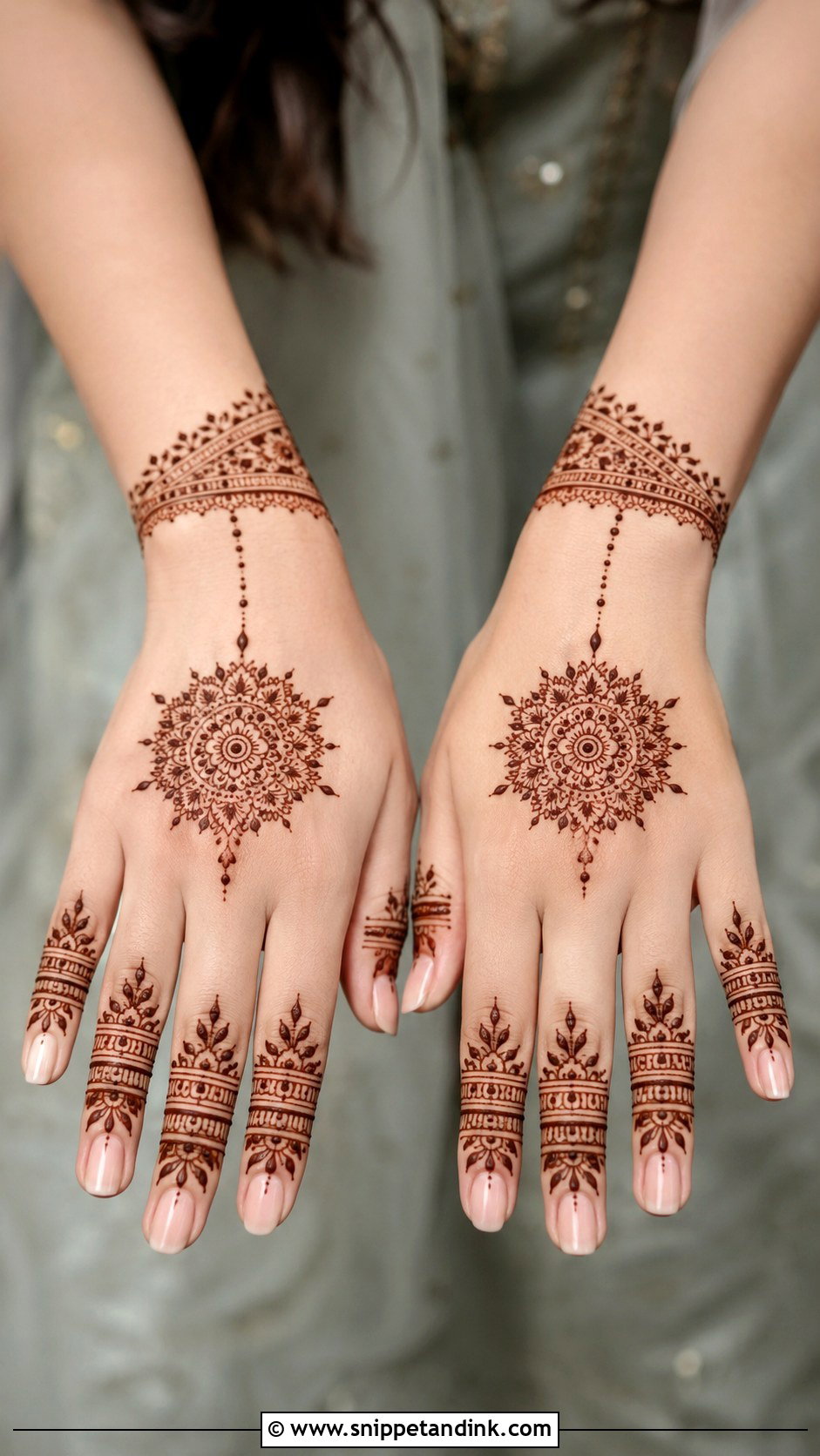 Simple Engagement Mehndi Design - Snippet and Ink - 35 Simple Mehndi Design Ideas