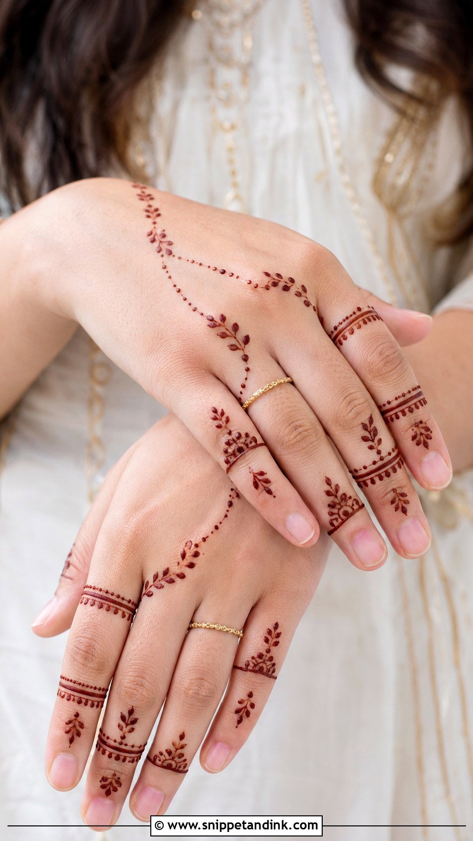 Simple Finger Mehndi Design - Snippet and Ink - 35 Simple Aesthetic Mehndi Designs
