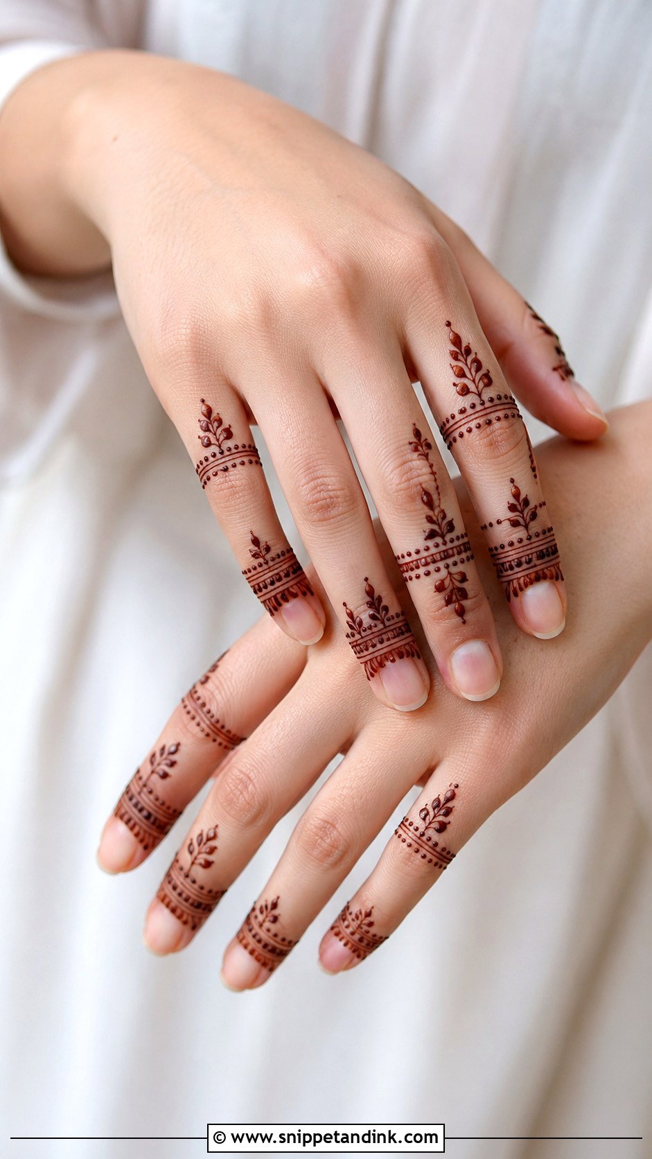 Simple Finger Mehndi Design - Snippet and Ink - 30 Minimalistic Mehndi Designs