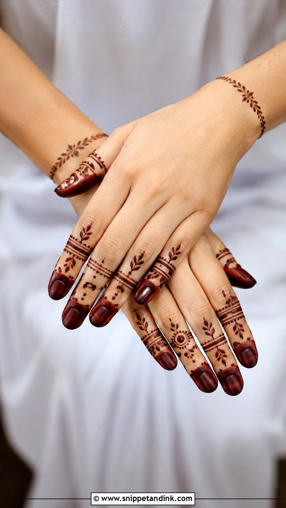 Simple Finger Mehndi Design - Snippet and Ink - 30 Simple and Easy Mehndi Designs