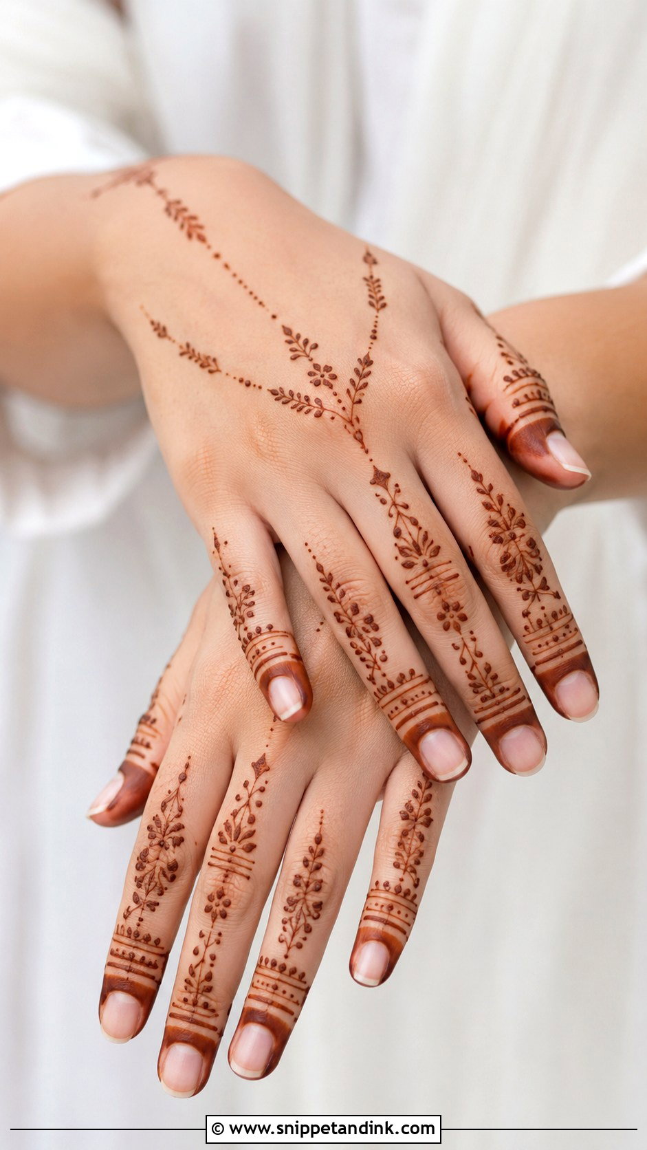 Simple Fingers Mehndi Design - Snippet and Ink - 35 Fingers Mehndi Design Ideas