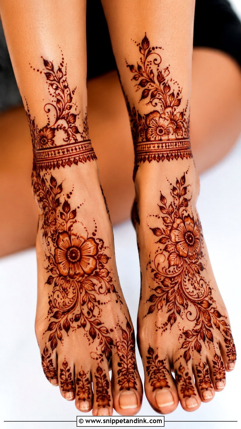Simple Floral Leg Mehndi Design - Snippet and Ink - 35 Simple Easy Leg Mehndi Designs