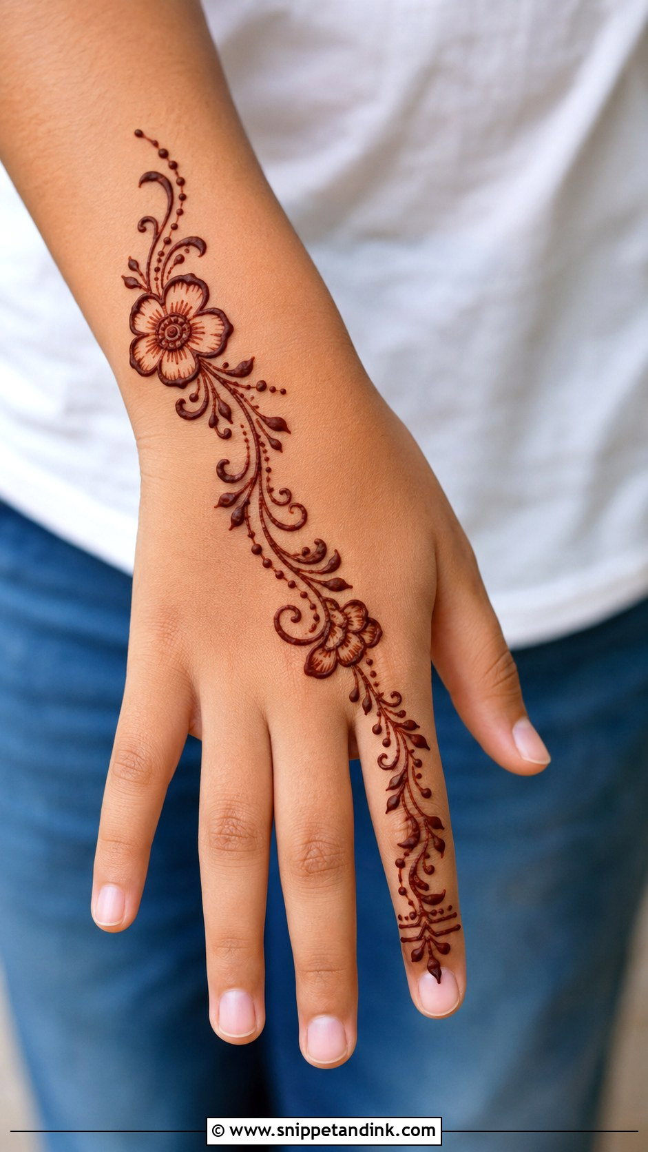 Simple Flower Vine Mehndi Design For Kids - Snippet and Ink - 30 Very Simple Mehndi Designs for Kids