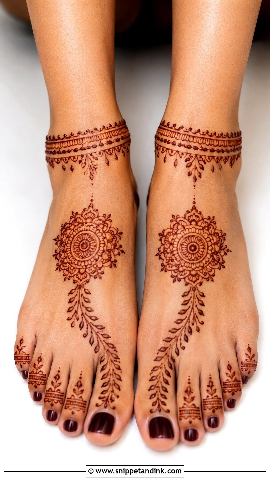 Simple Foot Mehndi Design - Snippet and Ink - 35 Simple Mehndi Design Ideas