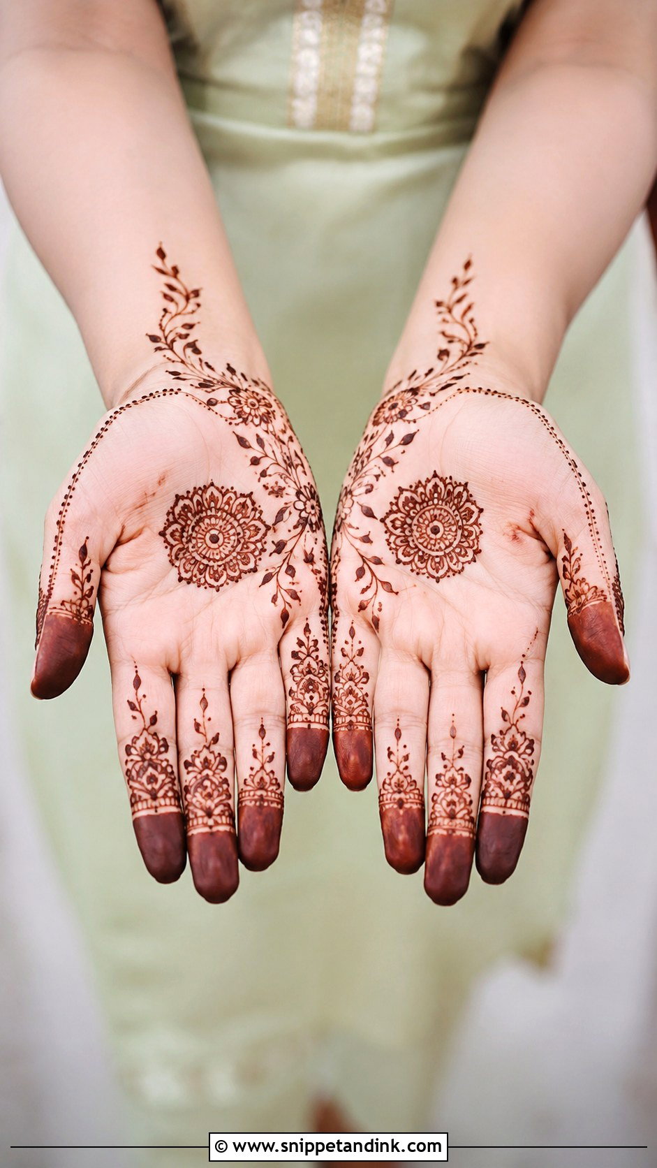 Simple Front Hand Mehndi Design - Snippet and Ink - 35 Mehndi Design Pictures Ideas