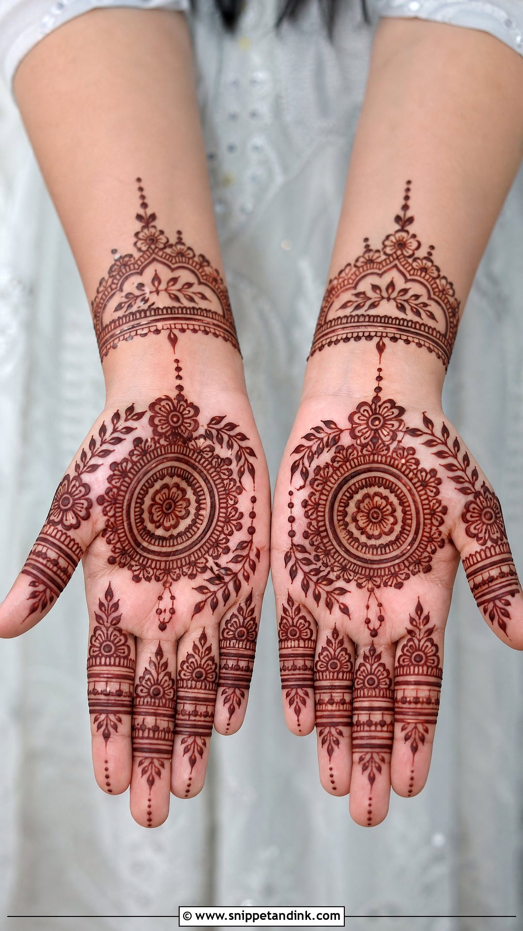 Simple Front Hand Mehndi Design - Snippet and Ink - 30 Normal Mehndi Design Ideas