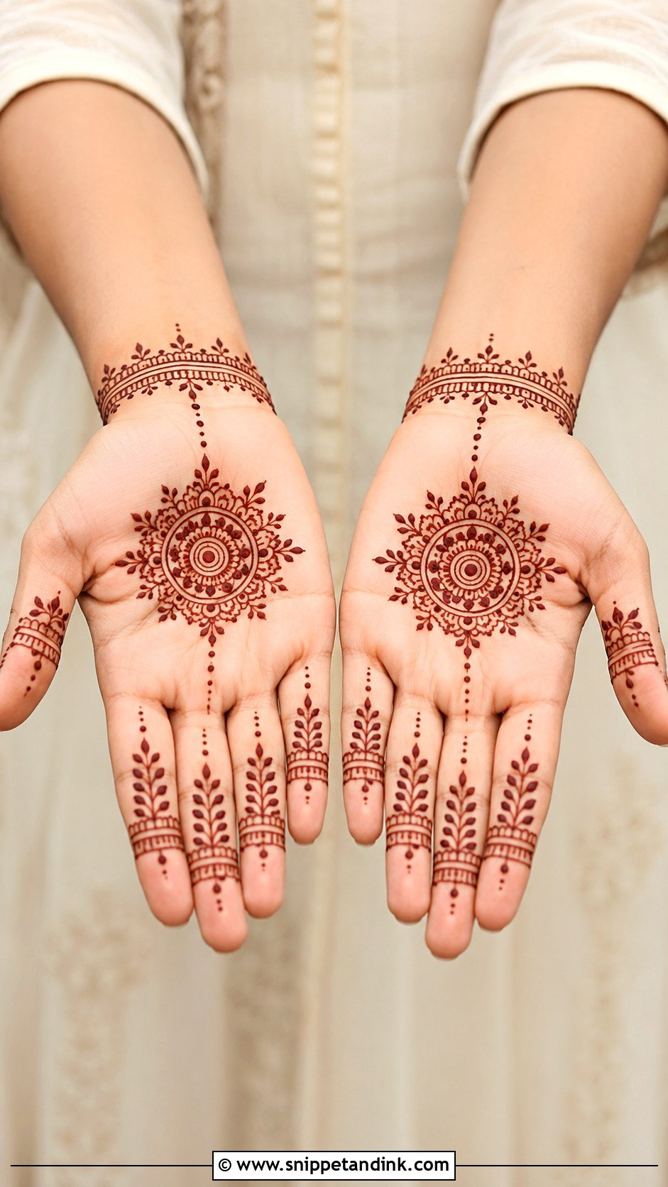 Simple Front Hand Mehndi Design - Snippet and Ink - 35 Beautiful Front Hand Mehndi Design Ideas